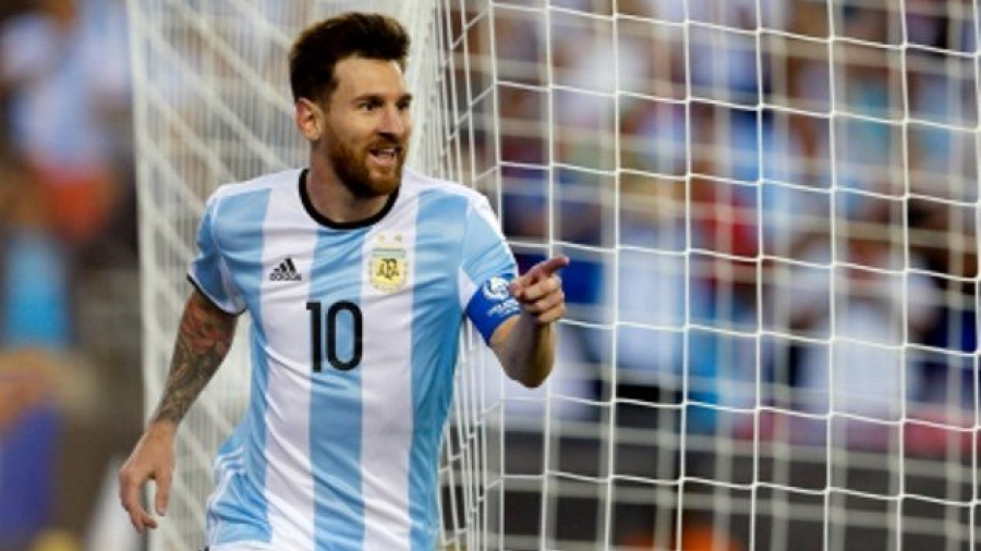 Lionel Messi llega a Argentina para concentrarse con su selección