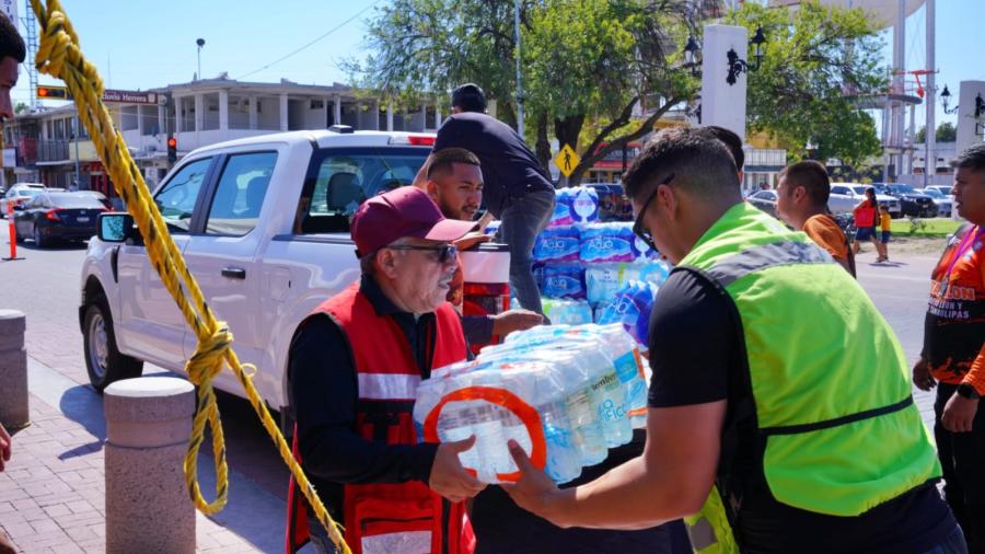 Neolaredenses se solidarizan y se suman al Gobierno Municipal; colecta por familias afectadas se extiende hasta el lunes 