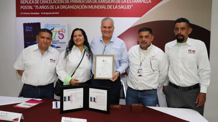 Presentan SST y SEPOMEX emisión especial de estampilla postal