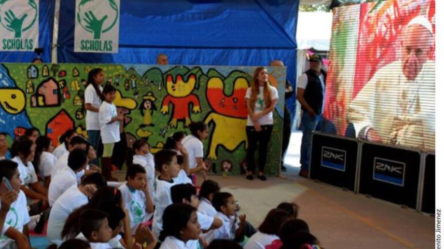 Papa Francisco conversa vía satélite con niños de Jojutla 