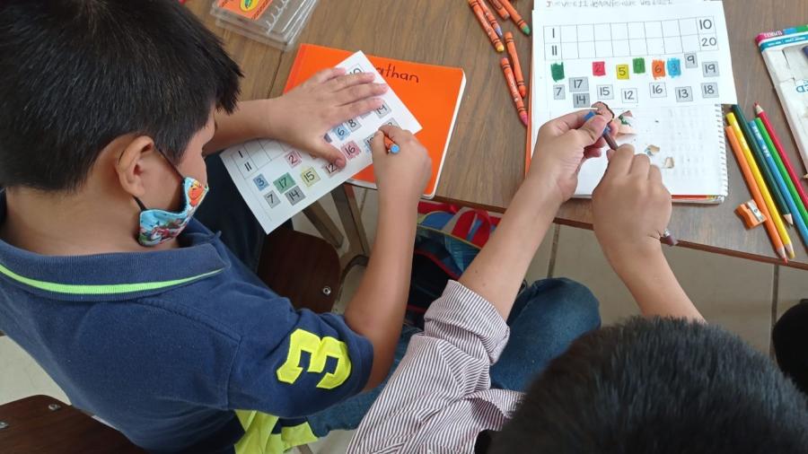 Apoya municipio a estudiantes con rezago escolar