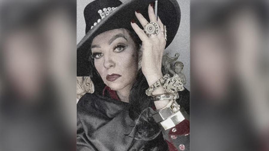 Thalía rinde homenaje a María Félix