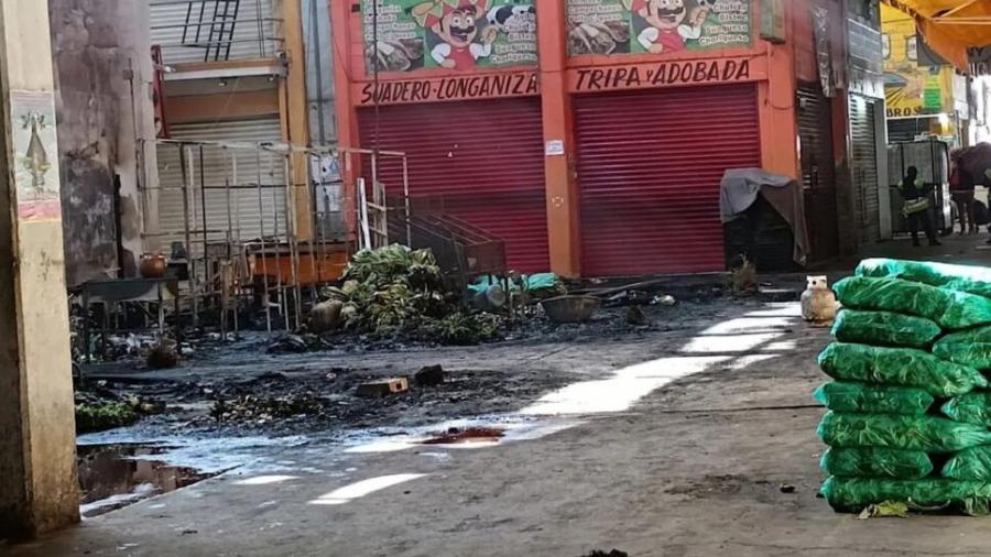 Incendio en la Central de Abasto de Toluca deja 9 muertos y 1 herido