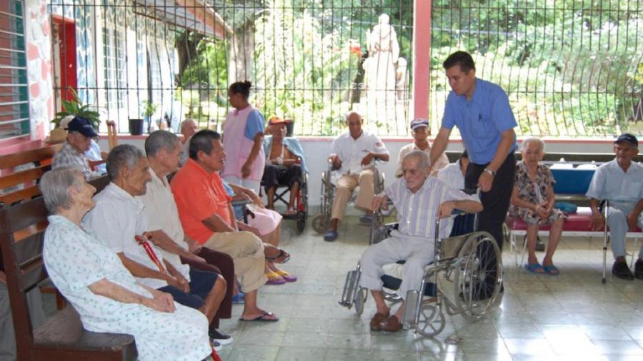 Fallecen dos residentes por brote de coronavirus en asilo de ancianos en CDMX 