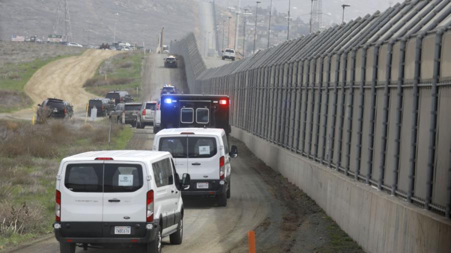 Texas y Arizona apoyan militarización de la frontera con México