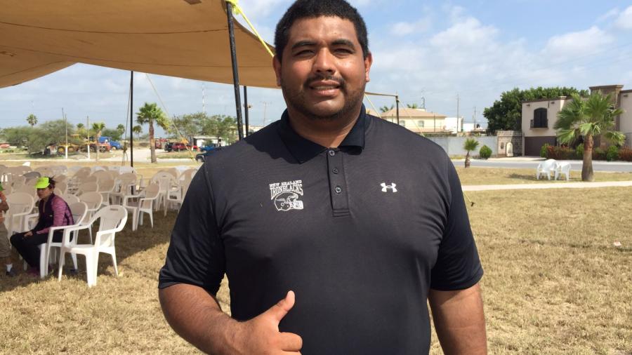 Ex jugador de la NFL visita Matamoros