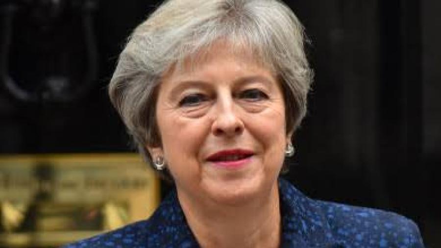 Theresa May lanza velada crítica a Boris Johnson