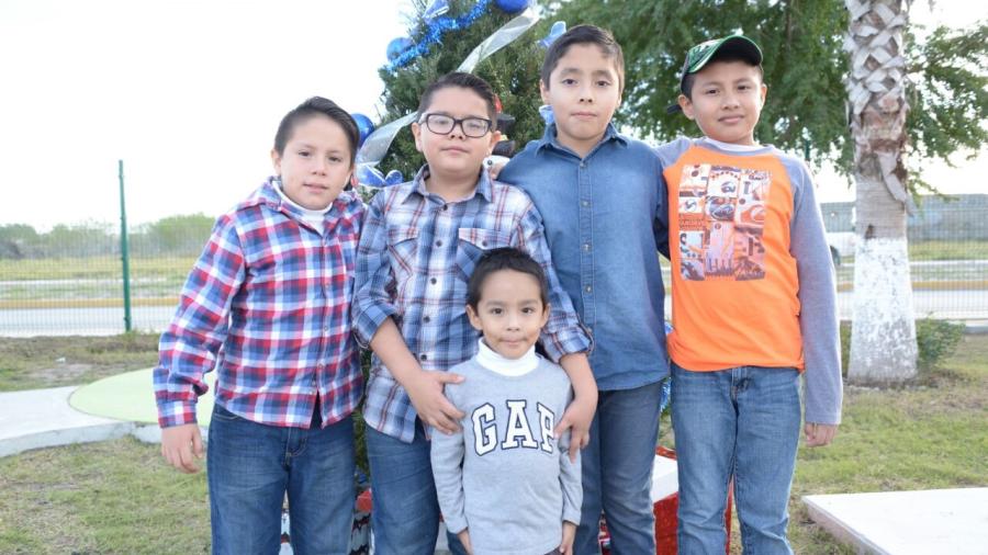 Gob Tam celebra navidad con vecinos de Reynosa
