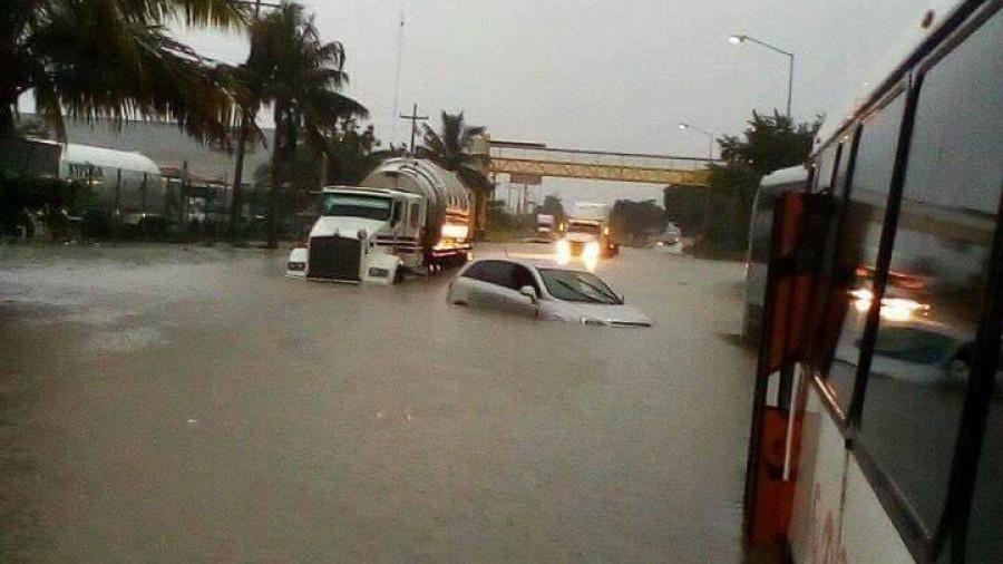Lluvias generan caos en el sur de Tamaulipas
