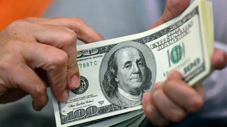 Dólar cotiza a la venta en 18.90 pesos en casas de cambio 