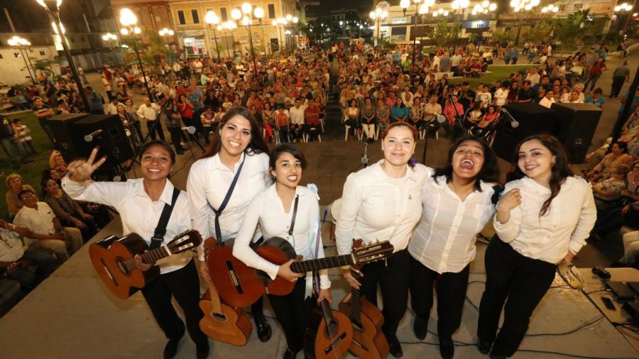 Celebran Primer Callejoneada en el Centro Histórico de Tampico