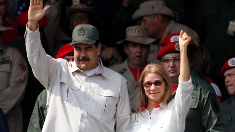 Maduro formaliza salida de la OEA, Guaidó se fortalece