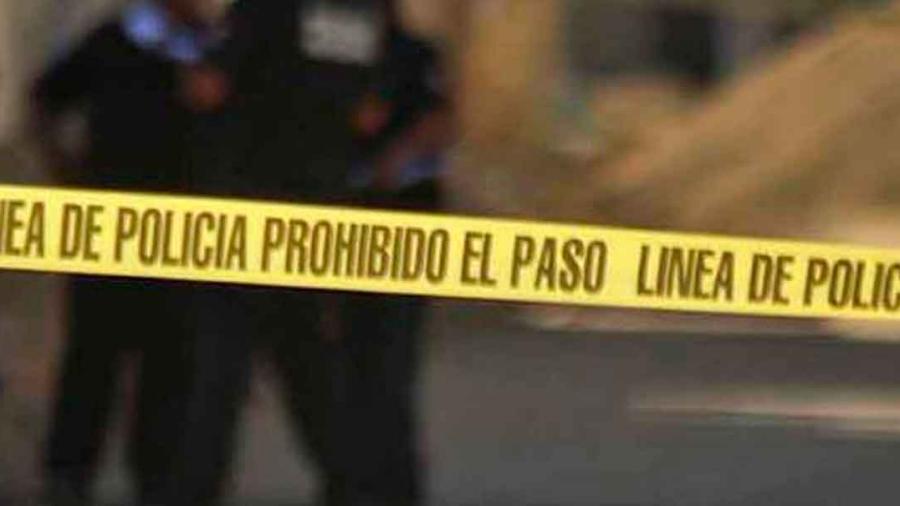 ¡Dramático! Niña intenta impedir que delincuentes secuestren a su papá
