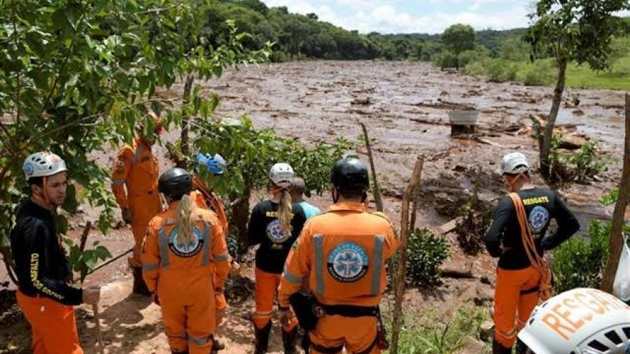 Ascienden a 110 los muertos por ruptura de presa en Brasil