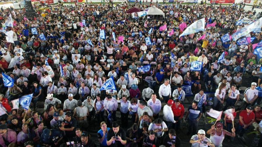 Miles de Matamorenses muestran su apoyo a Lety Salazar en espectacular cierre de campaña