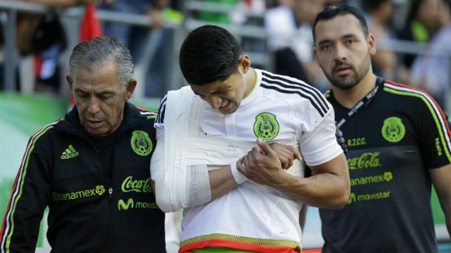 Alan Pulido queda fuera del Apertura 2017