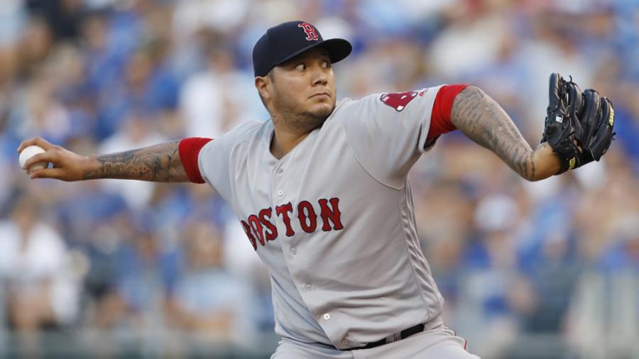 Logra pitcher mexicano tercer triunfo con Boston ante Oakland 