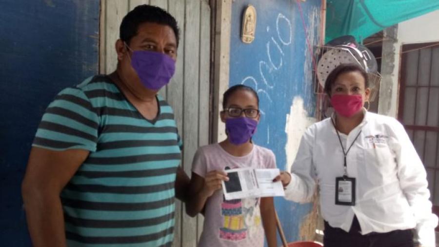 Entrega Municipio becas de educación primaria 