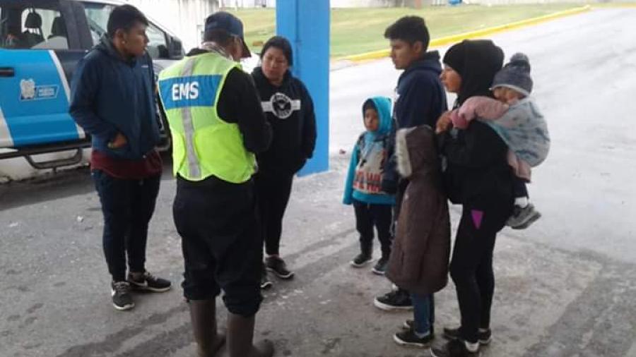 Rescatan a familia ecuatoriana 