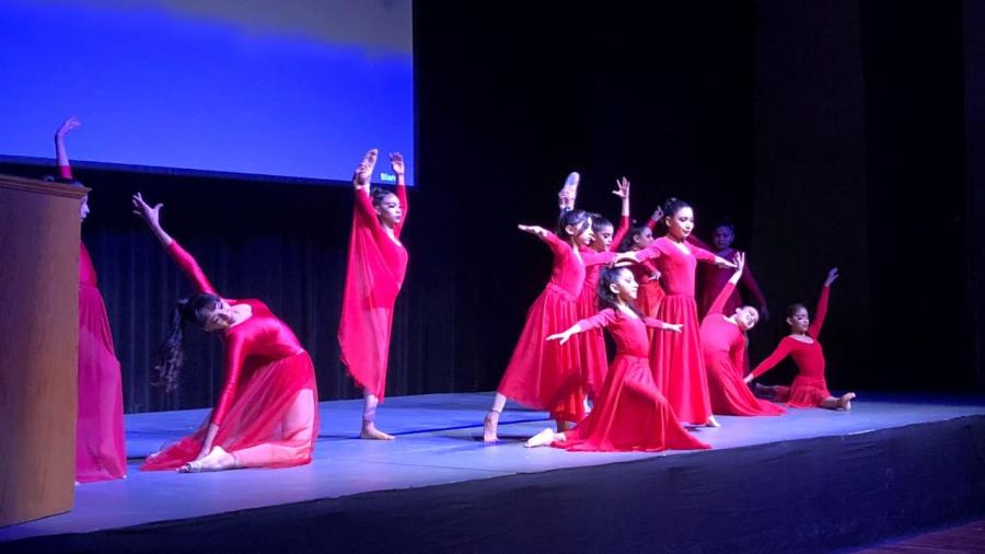 ‘Maquila Creativa’ presenta espectáculo de fin de cursos