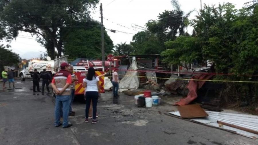 Mueren en Veracruz tres niños tras incendiarse su casa