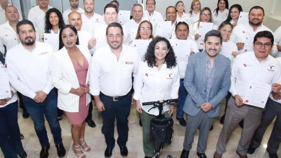 Entregan constancias de competencias laborales a inspectores del Trabajo
