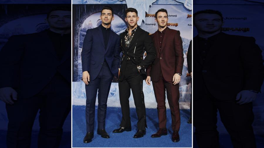 Los Jonas Brothers en la premiere de 'Jumanji' para apoyar a Nick