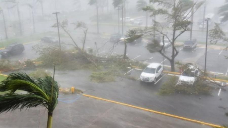 Suman 12 muertos en Puerto Rico por huracán 'María' 