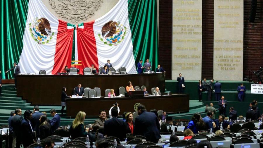 Aprueban diputados formato para toma de protesta de AMLO