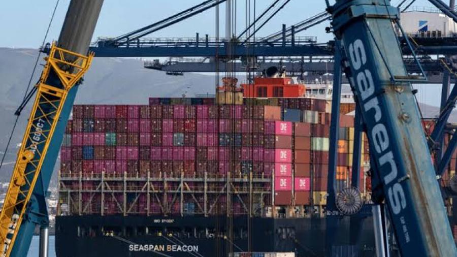 Caen exportaciones mexicanas ante aranceles de Donald Trump