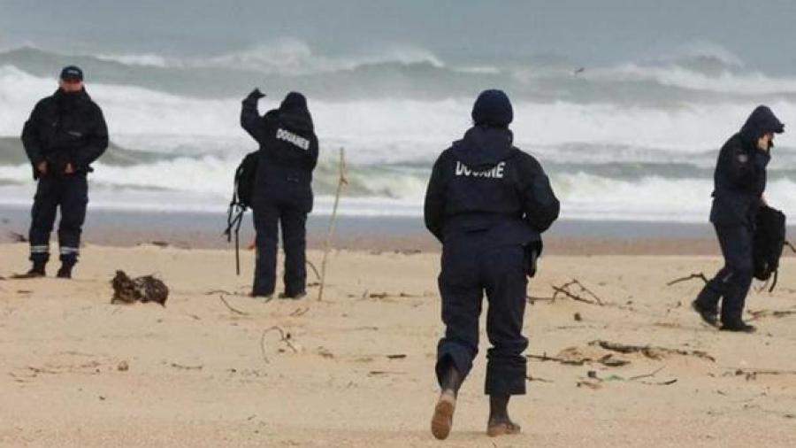 Encuentran cocaína en playas francesas