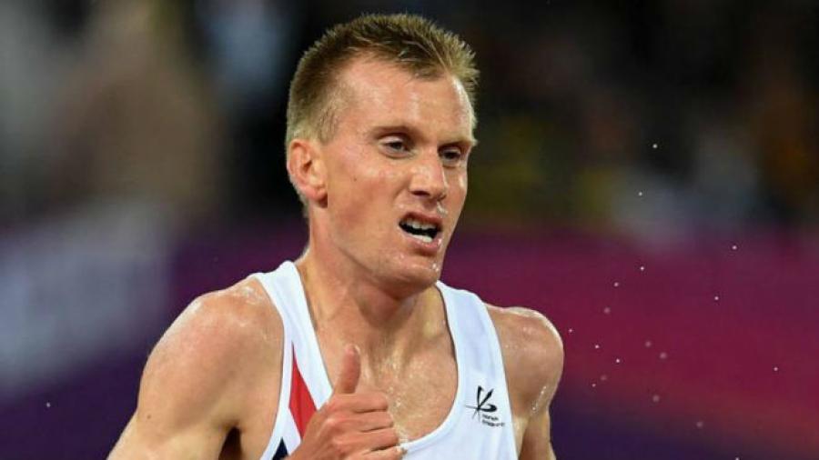 Anulan récord europeo de Moen por usar una zapatilla ilegal