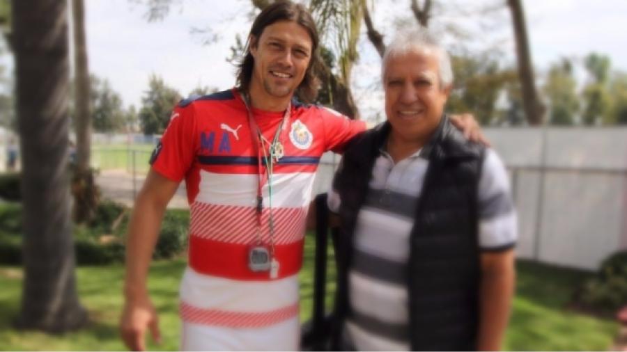 Almeyda aconseja a ‘Titán’ Salcedo hacer carrera en Europa