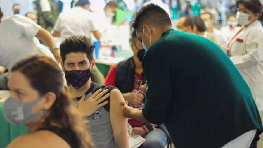 Más de 79 millones de personas están vacunadas completamente contra COVID-19