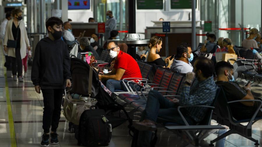 Mexicanos varados en China piden ayuda para regresar al país 