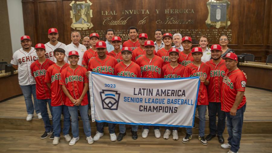 Reconocen a los Peloteritos campeones Latinoamericanos de la Matamoros A.C.