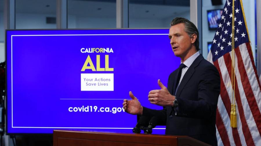 California se convierte en el primer estado en dar apoyos económicos a indocumentados