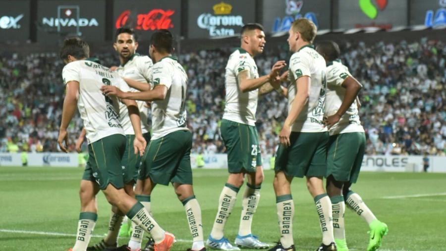 Santos Laguna derrota 2-1 al América