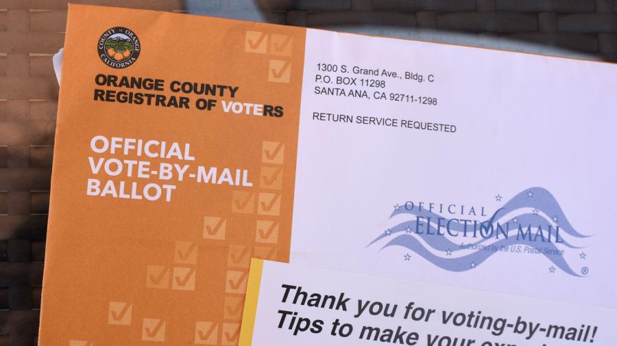 Autoridades exhortan a votar por correo a individuos que padezcan discapacidades 