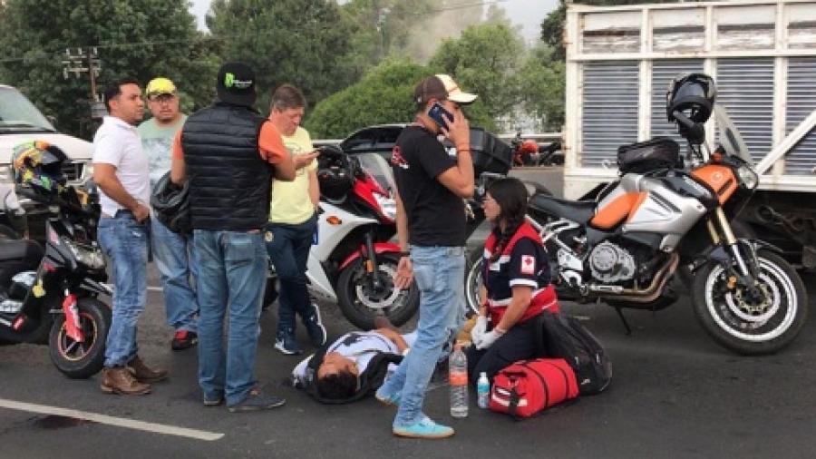 Piojo Herrera se ve involucrado en accidente vial