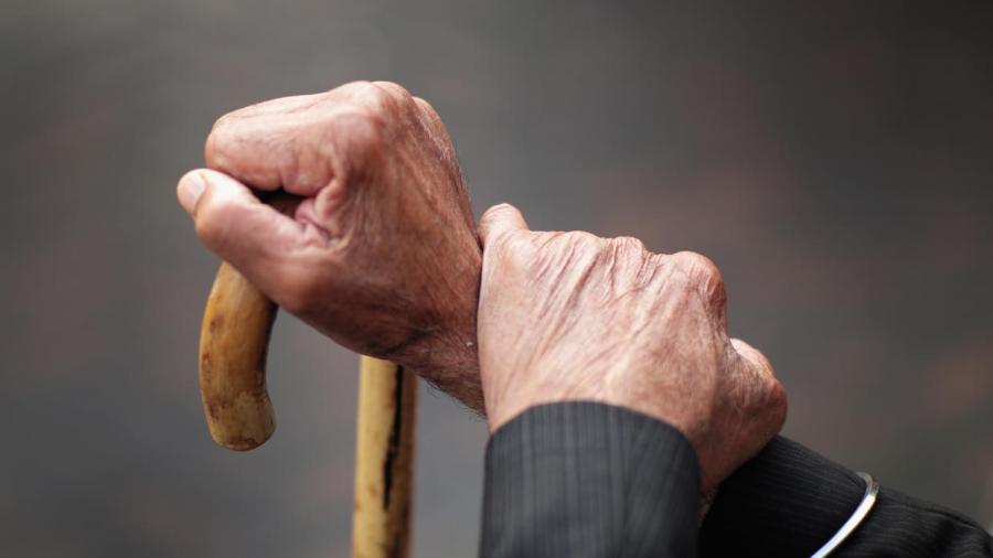 Ahora adultos mayores cobran en cajero apoyo de Bienestar Social
