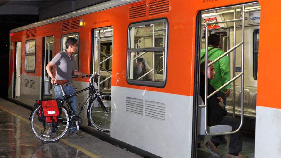 Metro de la CDMX operará con horario de día festivo este lunes