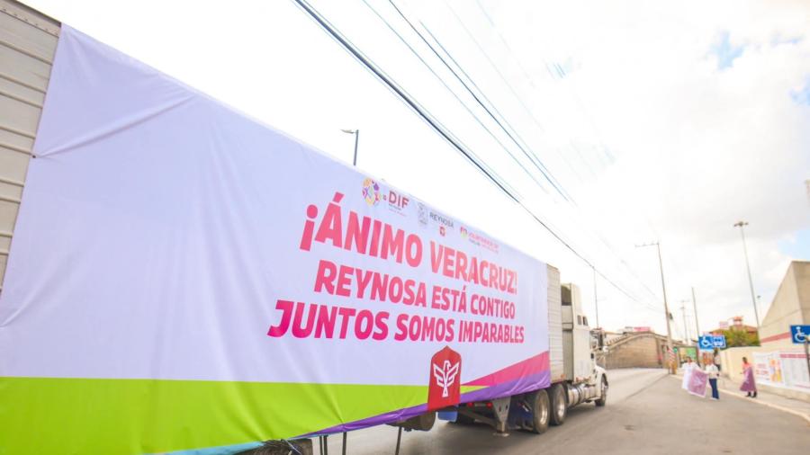 Recibieron familias veracruzanas apoyo del Alcalde Carlos Peña Ortiz y de los reynosenses