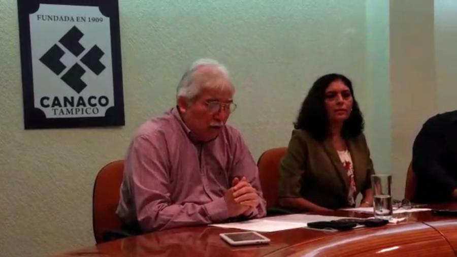 Exigen comerciantes a gobierno del estado concluir paso vehicular inferior