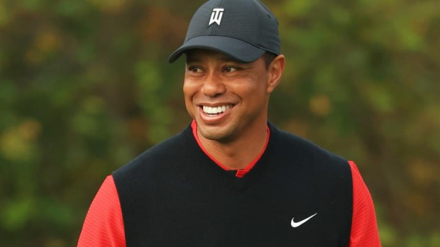 Tiger Woods sale del hospital tras accidente automovilístico