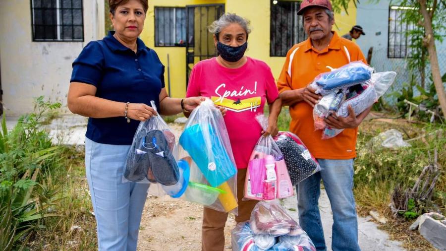 Entrega DIF Reynosa apoyo a familia
