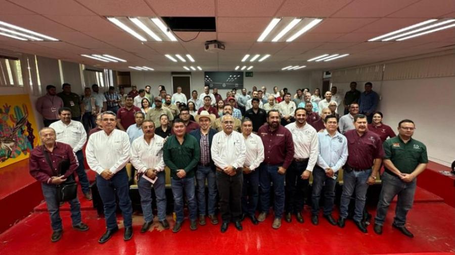Capacitan a personal técnico en detección y control del gusano barrenador