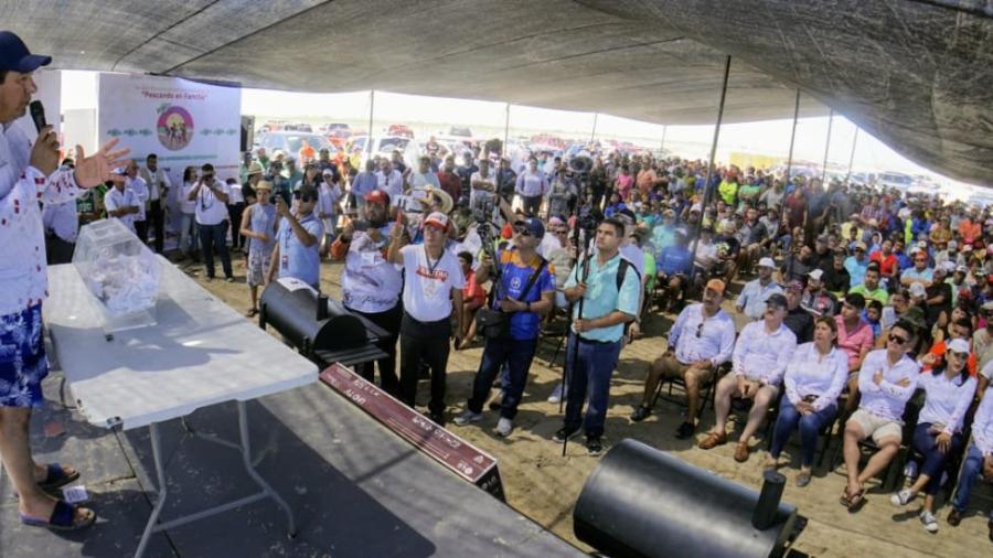 Fortalecer la integración familiar, propósito de actividades en Playa Bagdad: Alcalde Mario López