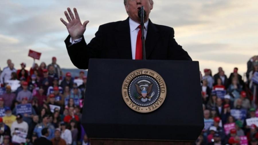 Trump acusa a demócratas de apoyo a caravana migrante