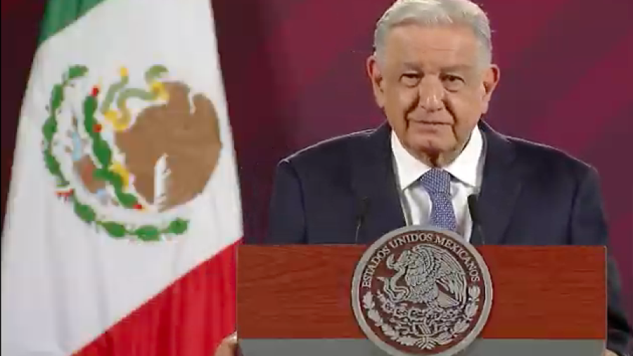Campaña contra libros de texto es difamatoria y sin sustento: AMLO